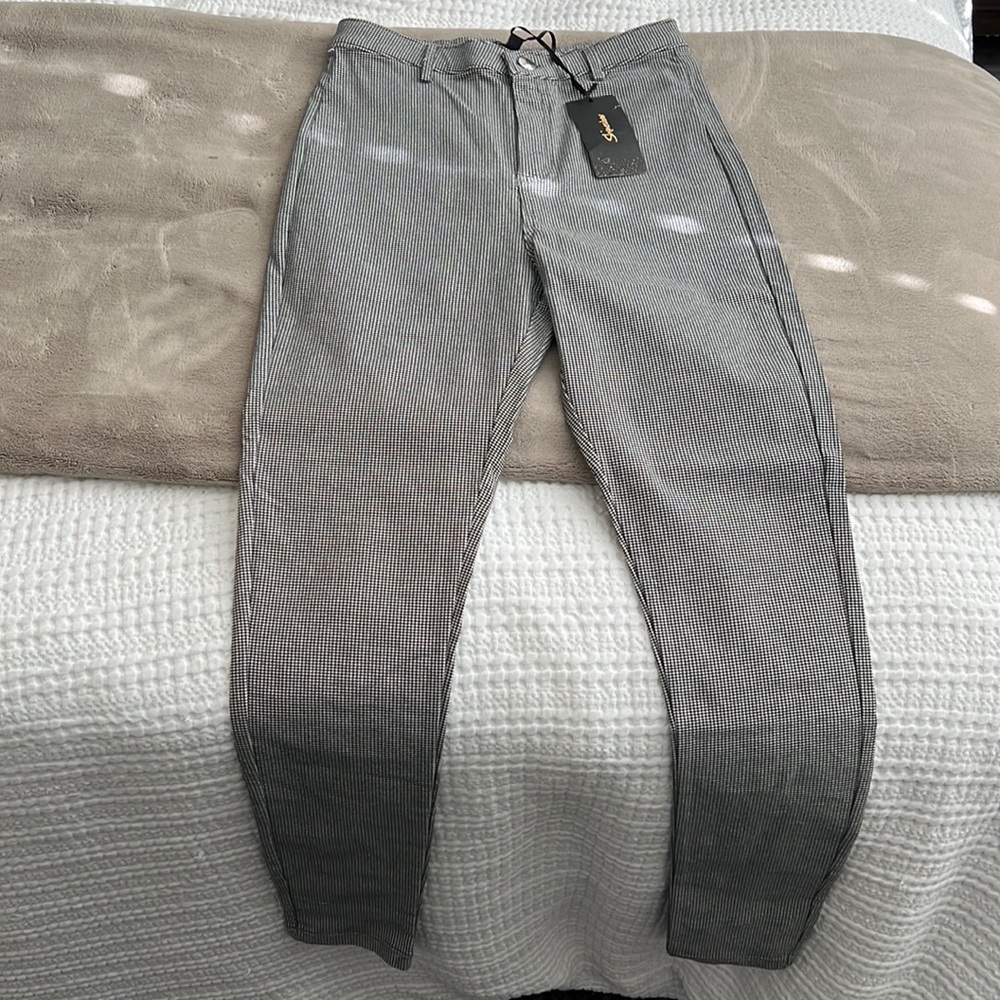 Women's stretchy pants/jeans